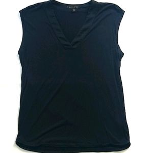 Woman's Black viscose tank top